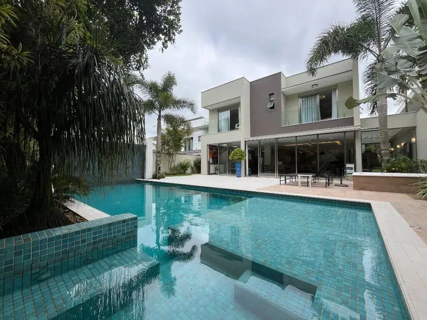 Foto 3 de Casa com 7 quartos à venda, 485m2 em Riviera de São Lourenço, Bertioga - SP