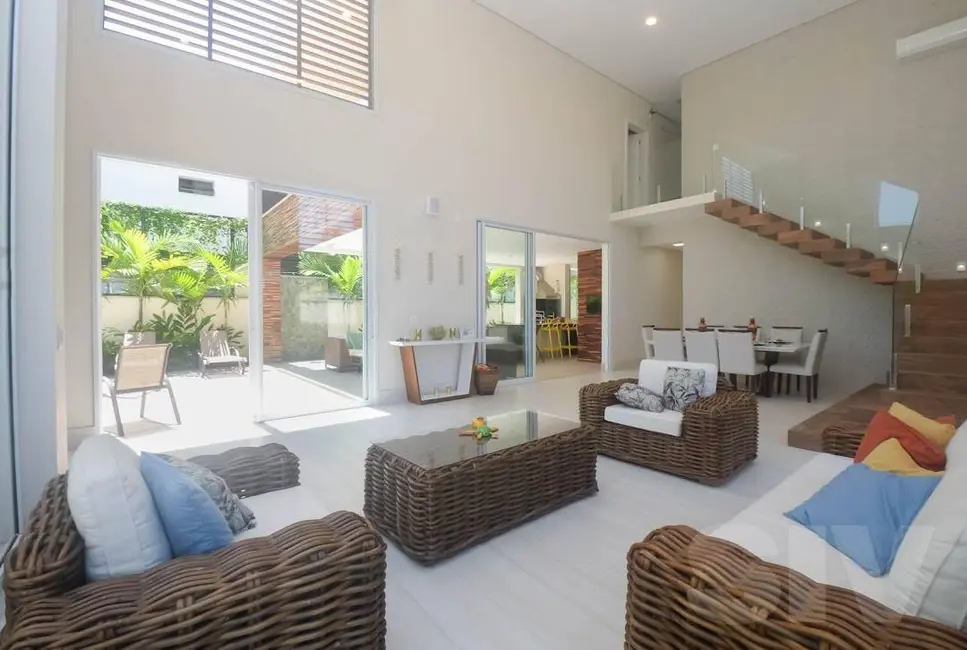 Foto 2 de Casa com 6 quartos à venda, 404m2 em Riviera de São Lourenço, Bertioga - SP