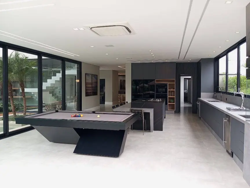 Casa com 8 quartos à venda, 926m2 em Riviera de São Lourenço, Bertioga - SP - imagem 6 Foto 6 de Casa com 8 quartos à venda, 926m2 em Riviera de São Lourenço, Bertioga - SP