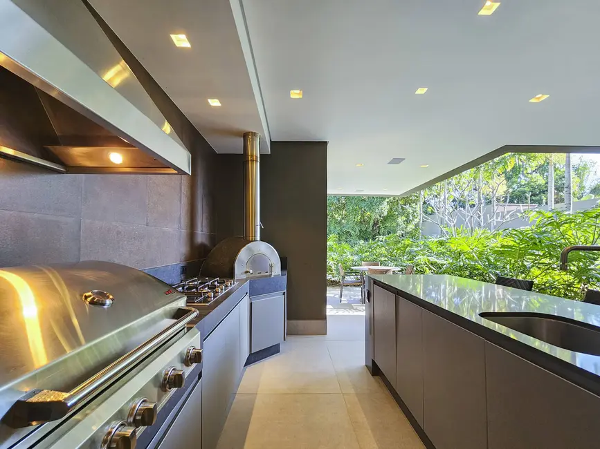 Casa com 5 quartos à venda, 693m2 em Riviera de São Lourenço, Bertioga - SP - imagem 3 Foto 3 de Casa com 5 quartos à venda, 693m2 em Riviera de São Lourenço, Bertioga - SP