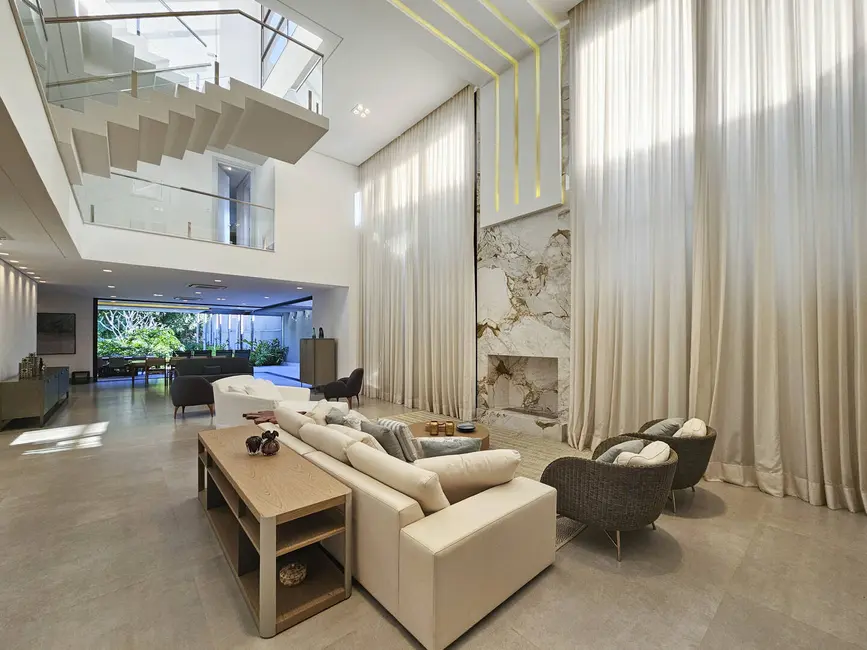 Casa com 5 quartos à venda, 693m2 em Riviera de São Lourenço, Bertioga - SP - imagem 5 Foto 5 de Casa com 5 quartos à venda, 693m2 em Riviera de São Lourenço, Bertioga - SP