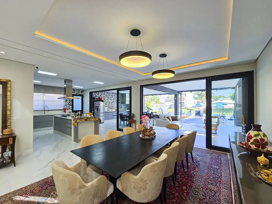 Casa com 7 quartos à venda, 544m2 em Riviera de São Lourenço, Bertioga - SP - imagem 4 Foto 4 de Casa com 7 quartos à venda, 544m2 em Riviera de São Lourenço, Bertioga - SP