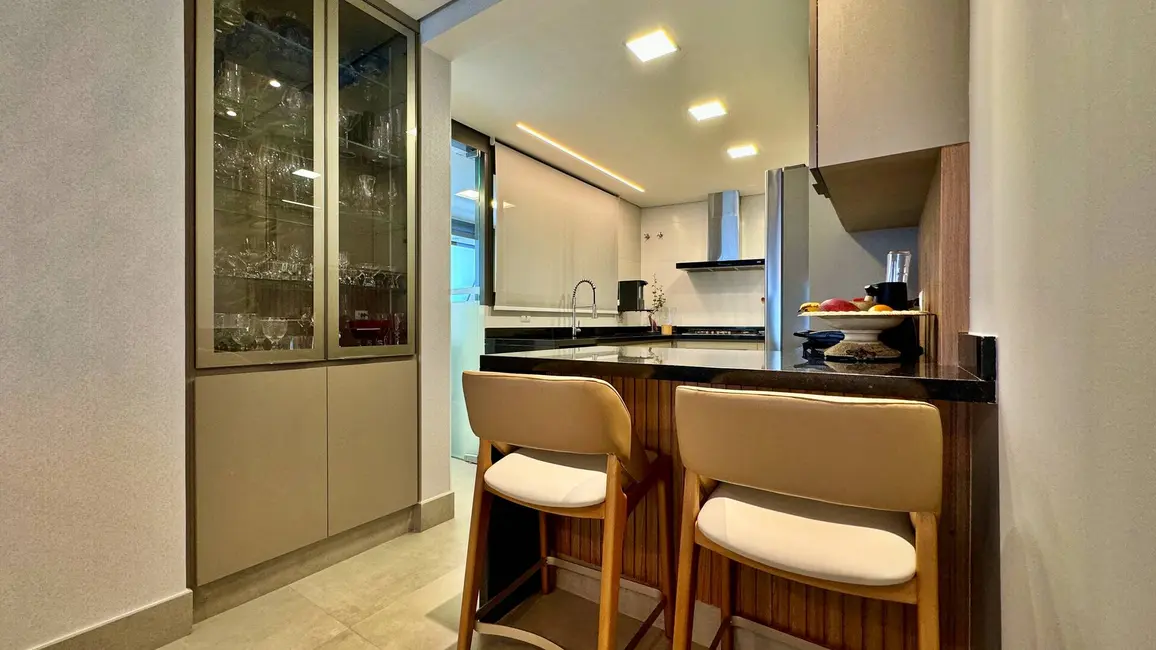 Foto 6 de Apartamento com 4 quartos à venda, 153m2 em Riviera de São Lourenço, Bertioga - SP