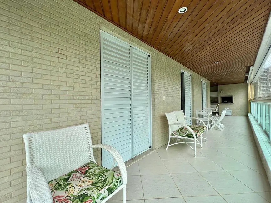 Foto 2 de Apartamento com 4 quartos para alugar, 138m2 em Riviera de São Lourenço, Bertioga - SP