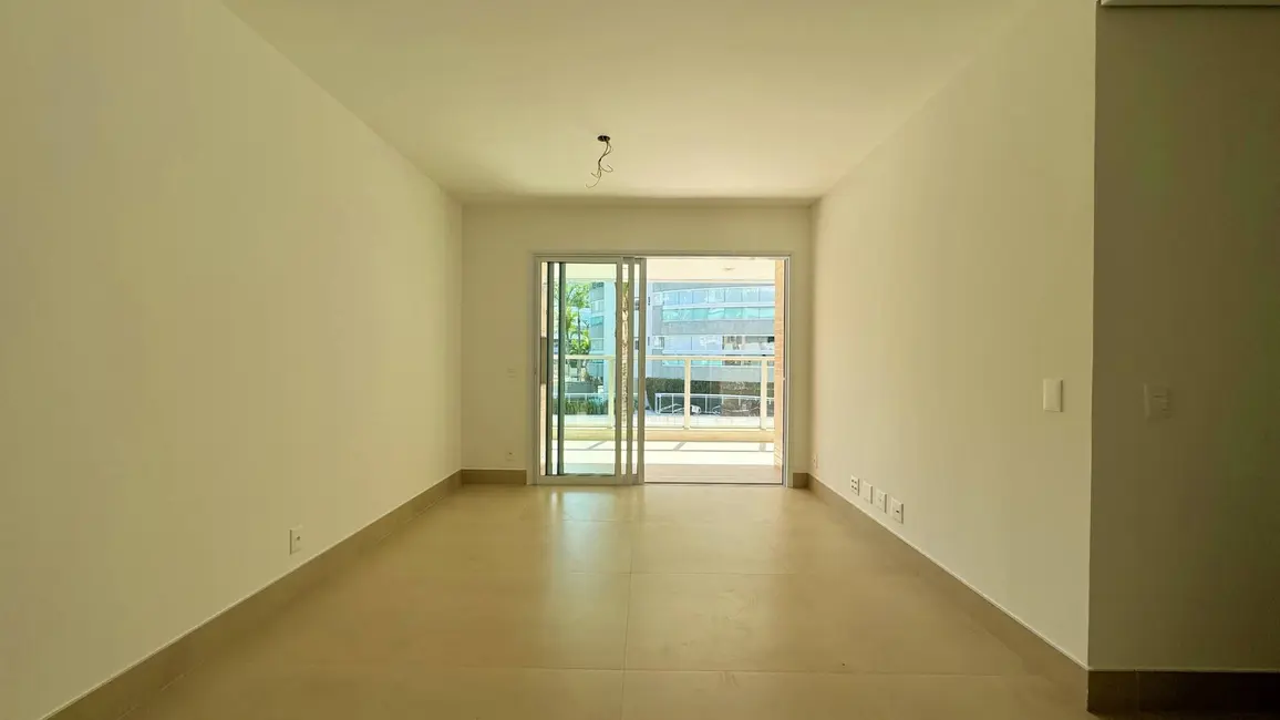 Foto 2 de Apartamento com 33 quartos à venda, 111m2 em Riviera de São Lourenço, Bertioga - SP