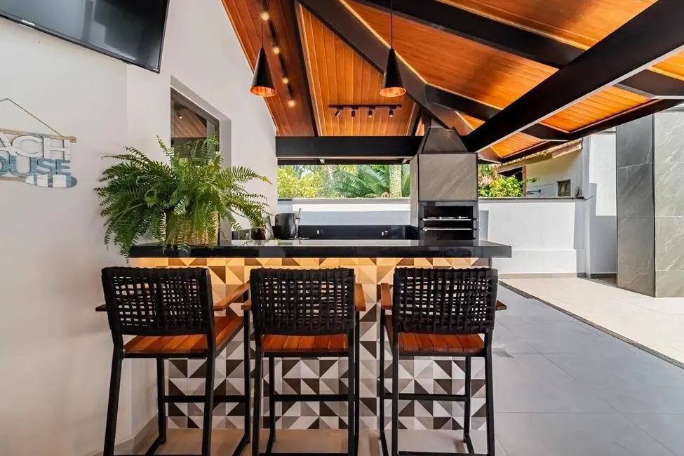 Foto 2 de Casa com 4 quartos à venda, 305m2 em Riviera de São Lourenço, Bertioga - SP