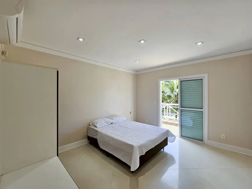 Foto 4 de Casa com 5 quartos à venda, 580m2 em Riviera de São Lourenço, Bertioga - SP