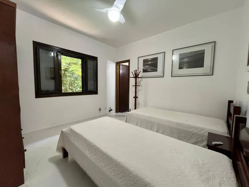 Foto 9 de Casa com 5 quartos à venda, 243m2 em Riviera de São Lourenço, Bertioga - SP