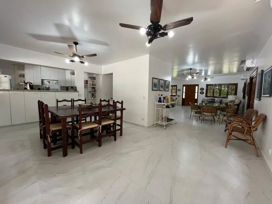 Foto 7 de Casa com 5 quartos à venda, 243m2 em Riviera de São Lourenço, Bertioga - SP