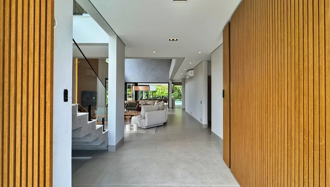 Foto 2 de Casa com 6 quartos à venda, 480m2 em Riviera de São Lourenço, Bertioga - SP