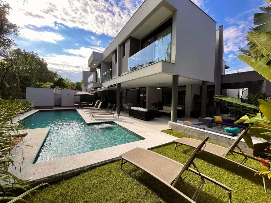 Foto 1 de Casa com 5 quartos à venda, 450m2 em Riviera de São Lourenço, Bertioga - SP