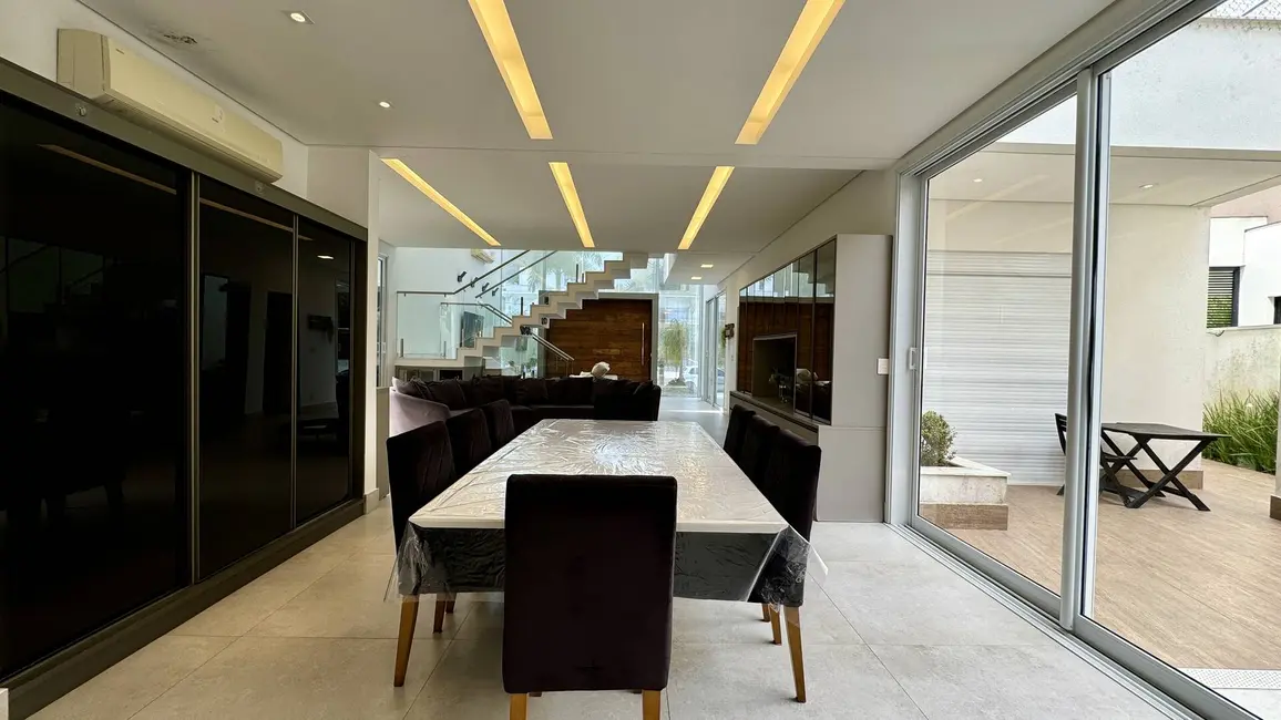 Foto 3 de Casa com 6 quartos à venda, 463m2 em Riviera de São Lourenço, Bertioga - SP