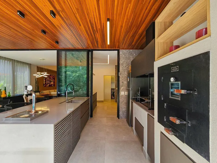 Foto 6 de Casa com 5 quartos à venda, 330m2 em Riviera de São Lourenço, Bertioga - SP