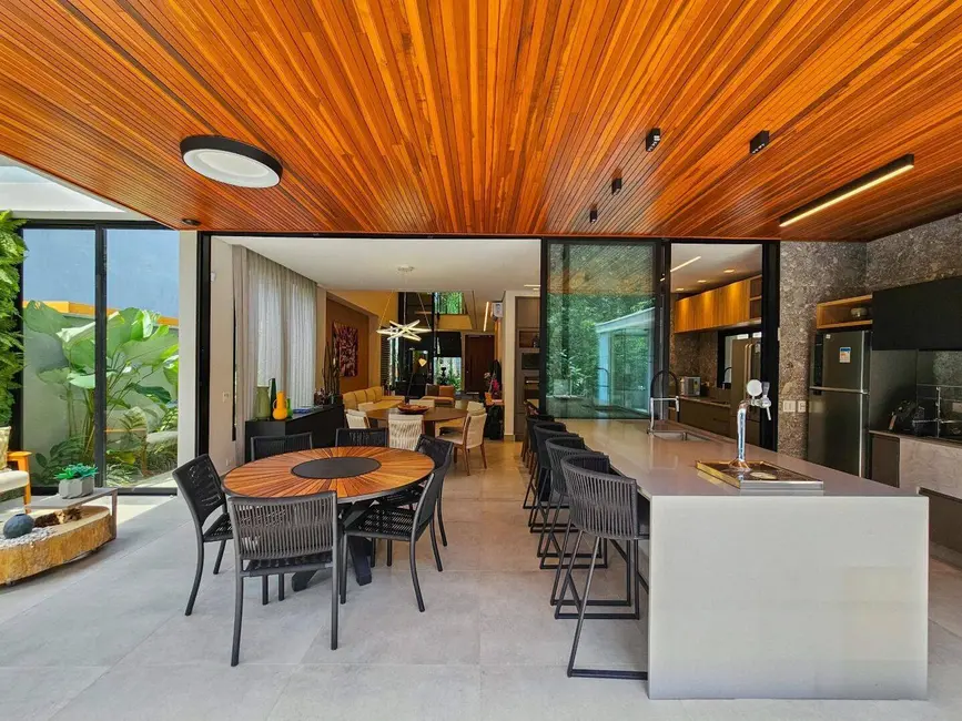 Foto 8 de Casa com 5 quartos à venda, 330m2 em Riviera de São Lourenço, Bertioga - SP