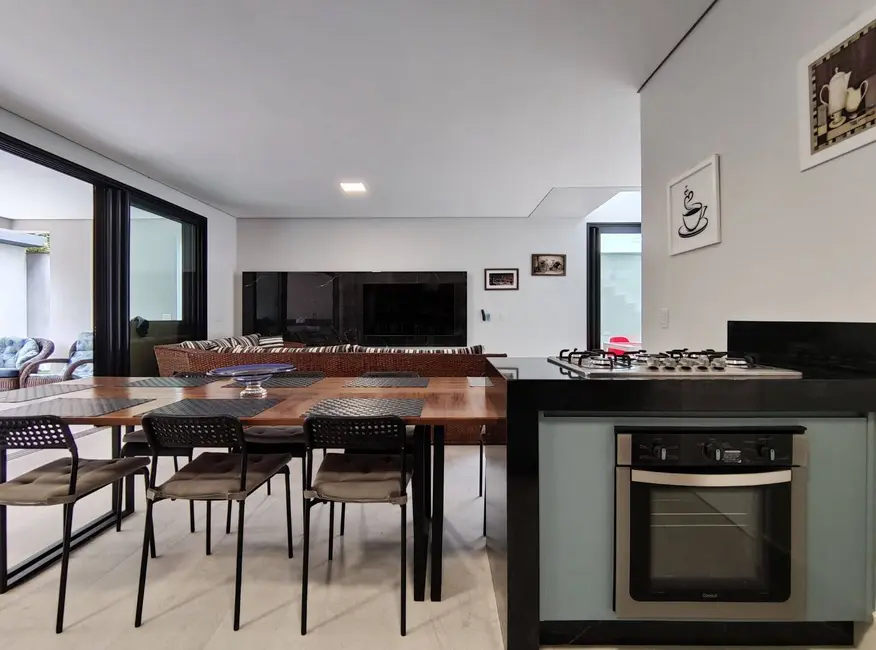 Foto 3 de Casa com 5 quartos à venda, 281m2 em Riviera de São Lourenço, Bertioga - SP