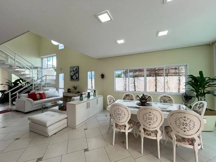 Casa com 6 quartos à venda, 321m2 em Riviera de São Lourenço, Bertioga - SP - imagem 6 Foto 6 de Casa com 6 quartos à venda, 321m2 em Riviera de São Lourenço, Bertioga - SP