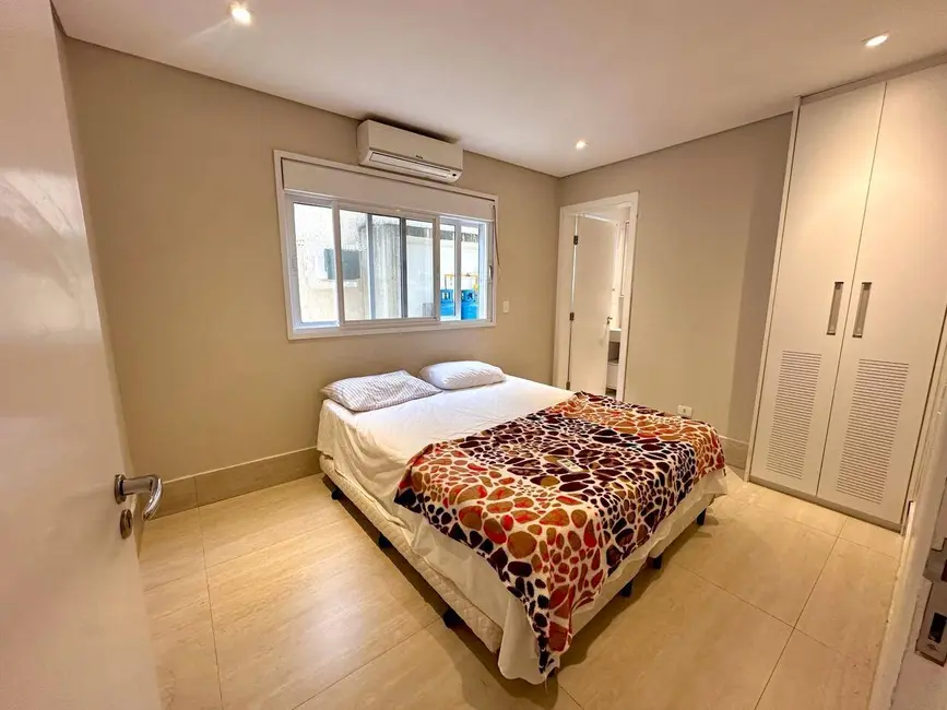 Foto 5 de Casa com 6 quartos à venda, 350m2 em Riviera de São Lourenço, Bertioga - SP