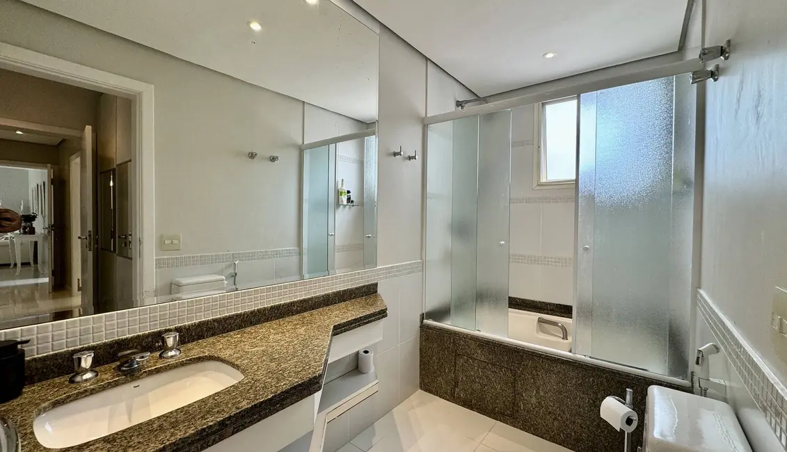 Foto 9 de Apartamento com 3 quartos à venda, 181m2 em Riviera de São Lourenço, Bertioga - SP