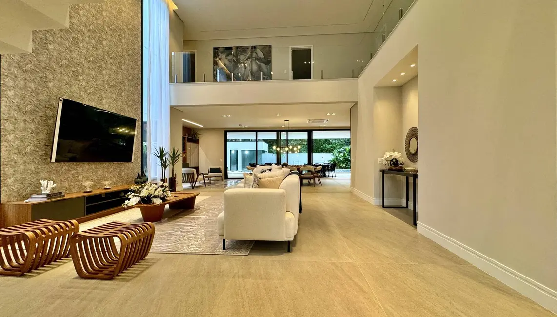 Foto 4 de Casa com 6 quartos à venda, 637m2 em Riviera de São Lourenço, Bertioga - SP