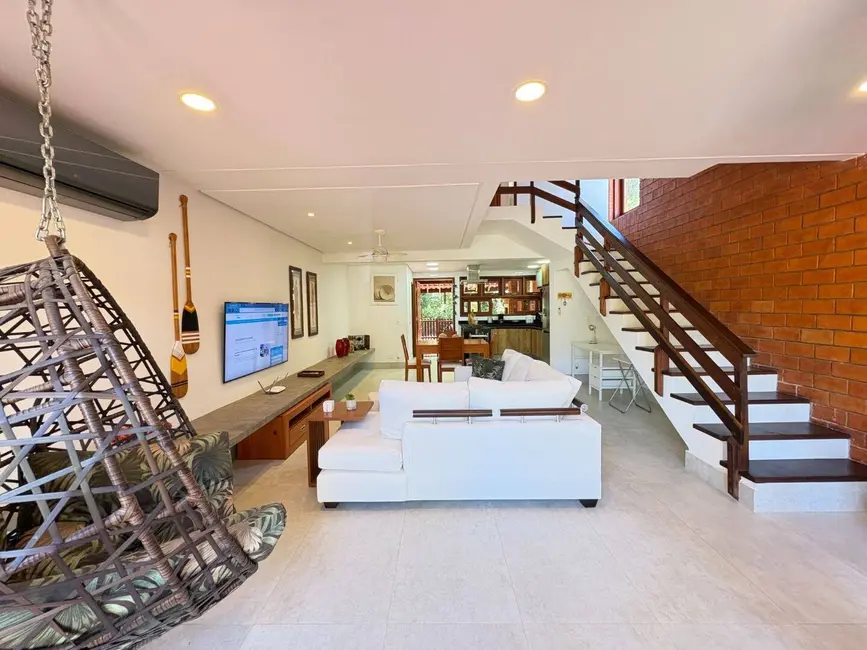 Casa com 3 quartos à venda, 130m2 em Riviera de São Lourenço, Bertioga - SP - imagem 1 Foto 1 de Casa com 3 quartos à venda, 130m2 em Riviera de São Lourenço, Bertioga - SP