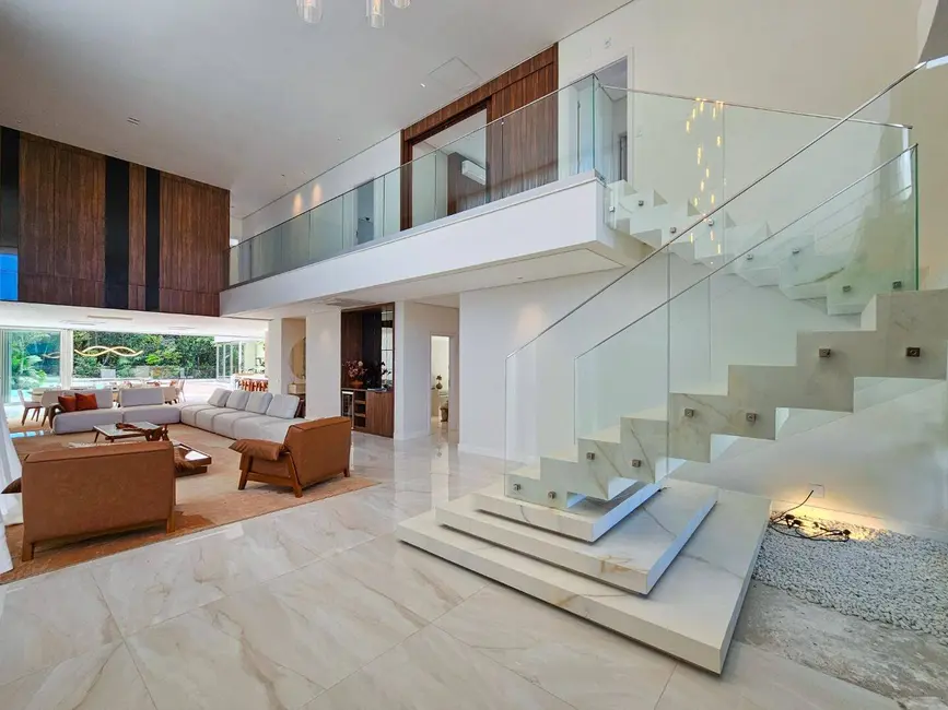 Foto 4 de Casa com 4 quartos à venda, 611m2 em Riviera de São Lourenço, Bertioga - SP