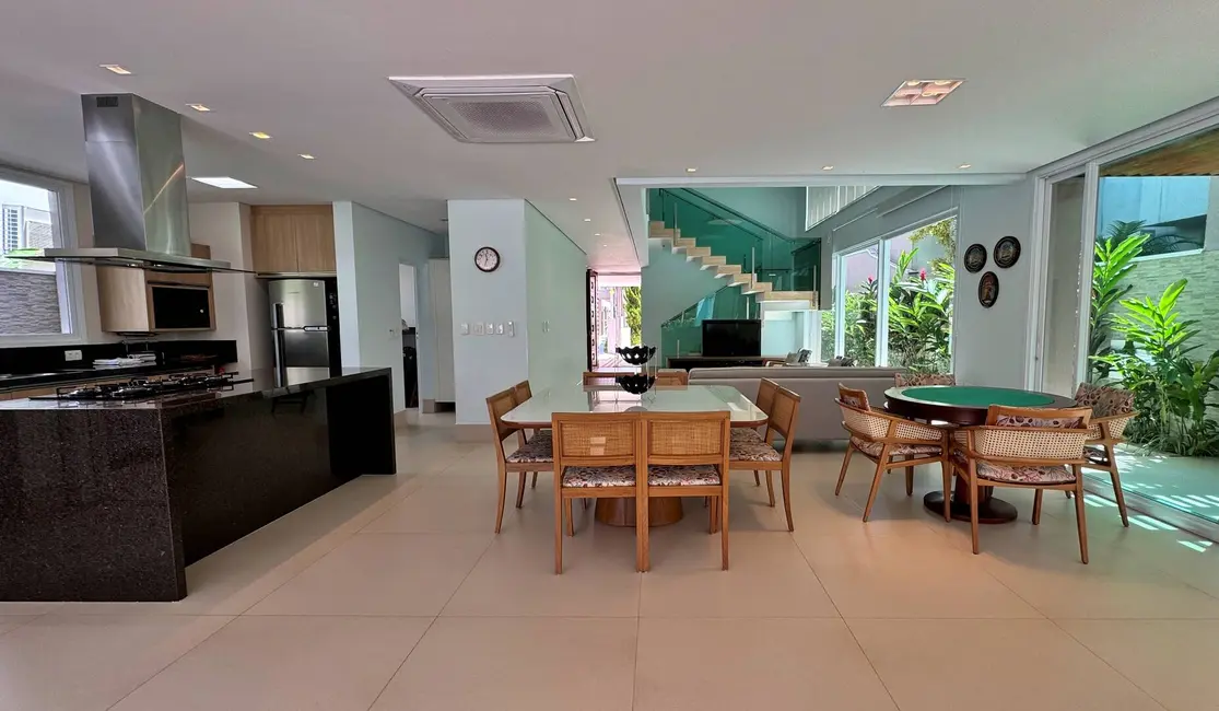 Casa com 5 quartos à venda, 373m2 em Riviera de São Lourenço, Bertioga - SP - imagem 7 Foto 7 de Casa com 5 quartos à venda, 373m2 em Riviera de São Lourenço, Bertioga - SP