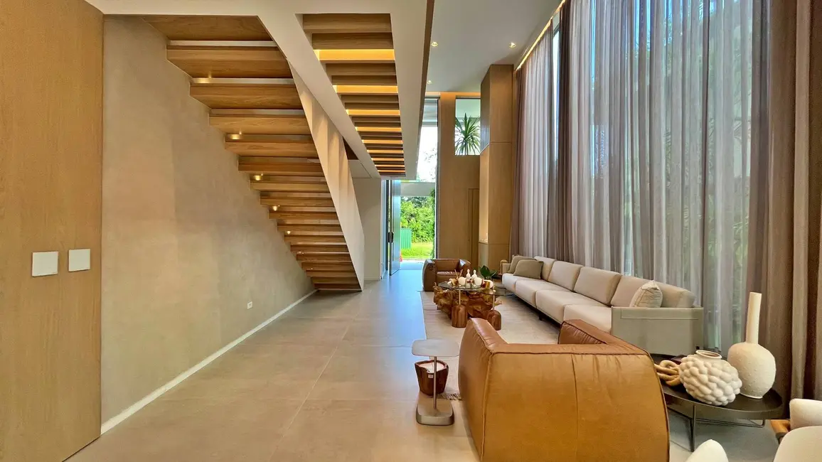 Casa com 6 quartos à venda, 622m2 em Riviera de São Lourenço, Bertioga - SP - imagem 2 Foto 2 de Casa com 6 quartos à venda, 622m2 em Riviera de São Lourenço, Bertioga - SP