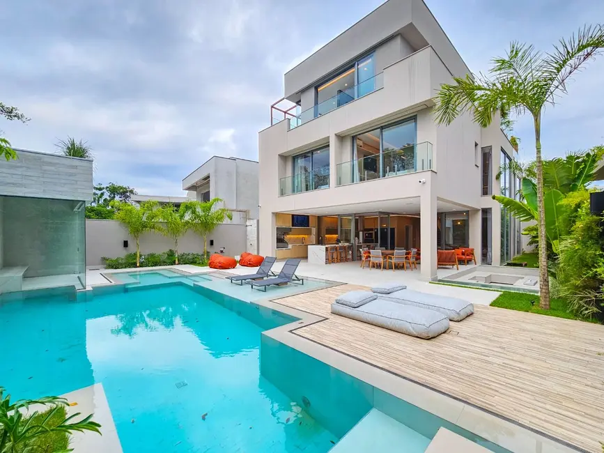 Foto 1 de Casa com 6 quartos à venda, 622m2 em Riviera de São Lourenço, Bertioga - SP