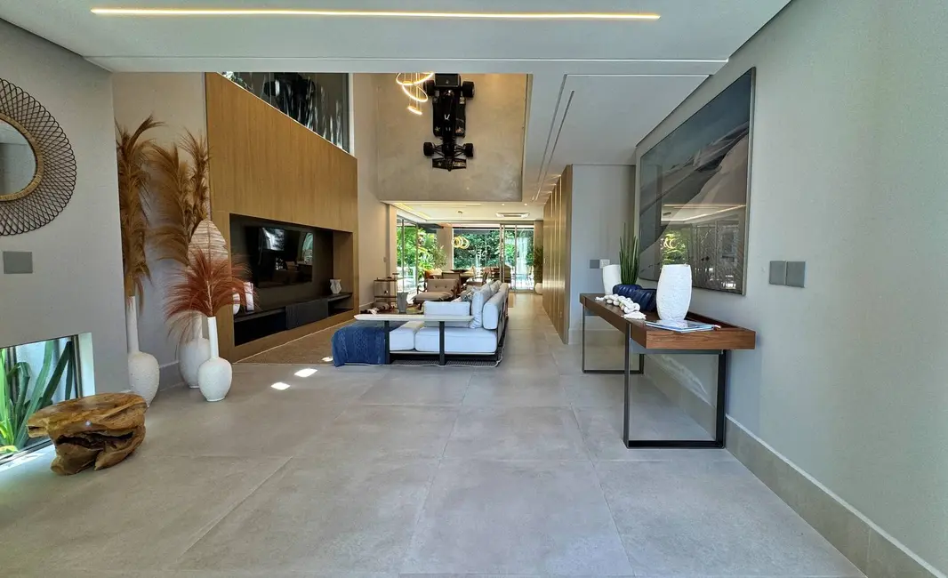 Foto 2 de Casa com 5 quartos à venda, 352m2 em Riviera de São Lourenço, Bertioga - SP