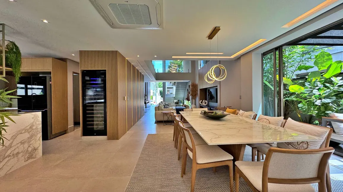 Foto 8 de Casa com 5 quartos à venda, 352m2 em Riviera de São Lourenço, Bertioga - SP