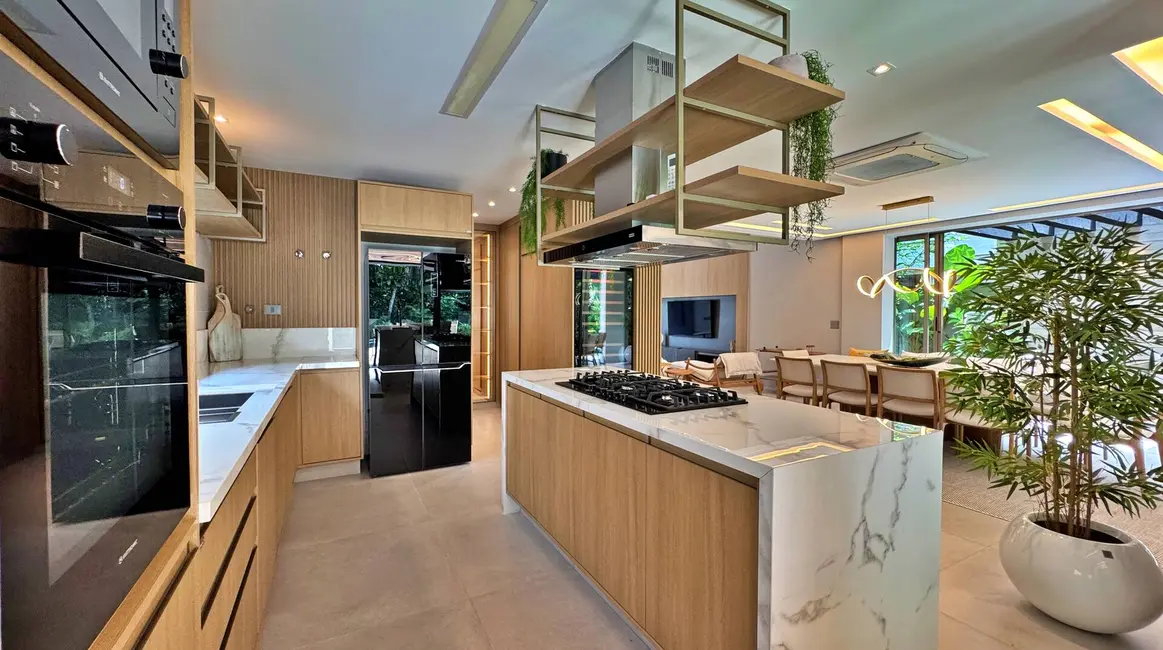 Foto 9 de Casa com 5 quartos à venda, 352m2 em Riviera de São Lourenço, Bertioga - SP