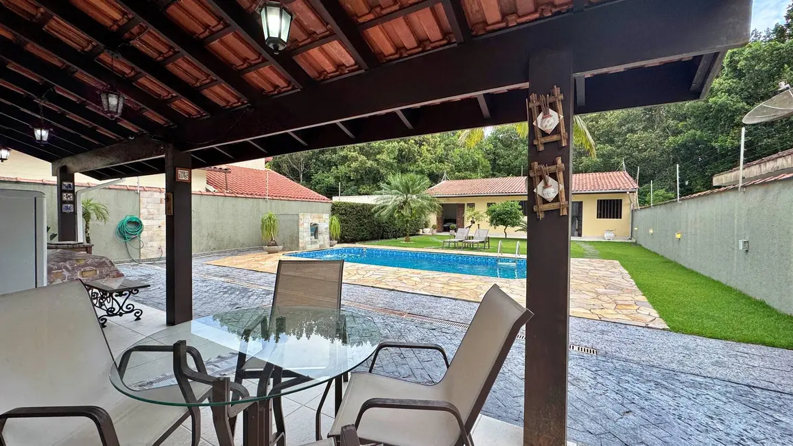 Foto 6 de Casa com 4 quartos à venda, 250m2 em Bertioga - SP