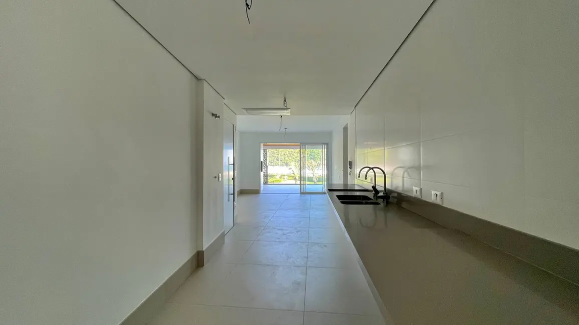 Foto 3 de Apartamento com 4 quartos à venda, 140m2 em Riviera de São Lourenço, Bertioga - SP