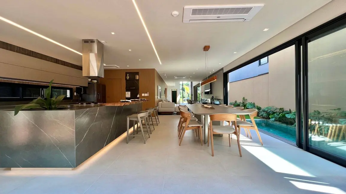 Casa com 5 quartos à venda, 475m2 em Riviera de São Lourenço, Bertioga - SP - imagem 2 Foto 2 de Casa com 5 quartos à venda, 475m2 em Riviera de São Lourenço, Bertioga - SP