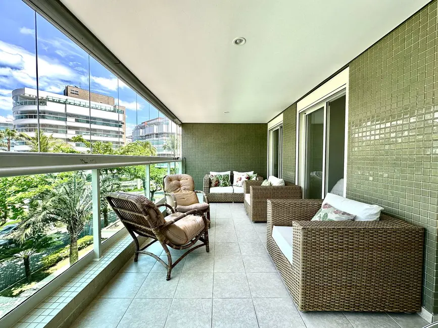 Foto 3 de Apartamento com 3 quartos à venda, 132m2 em Riviera de São Lourenço, Bertioga - SP