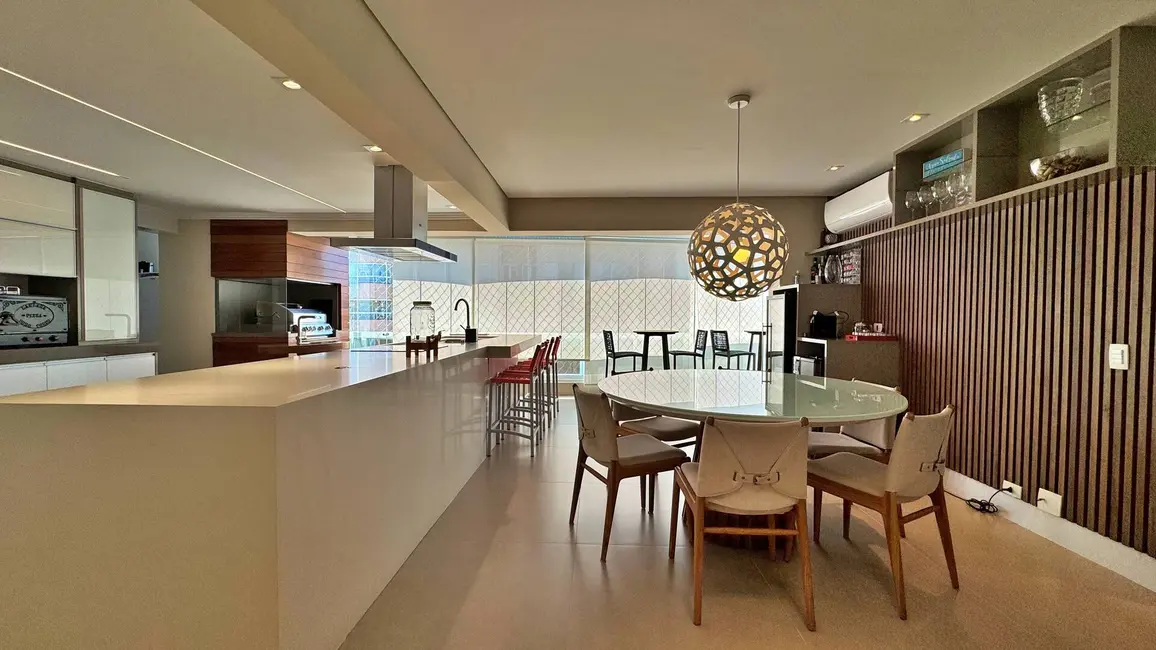 Apartamento com 5 quartos à venda, 244m2 em Riviera de São Lourenço, Bertioga - SP - imagem 7 Foto 7 de Apartamento com 5 quartos à venda, 244m2 em Riviera de São Lourenço, Bertioga - SP