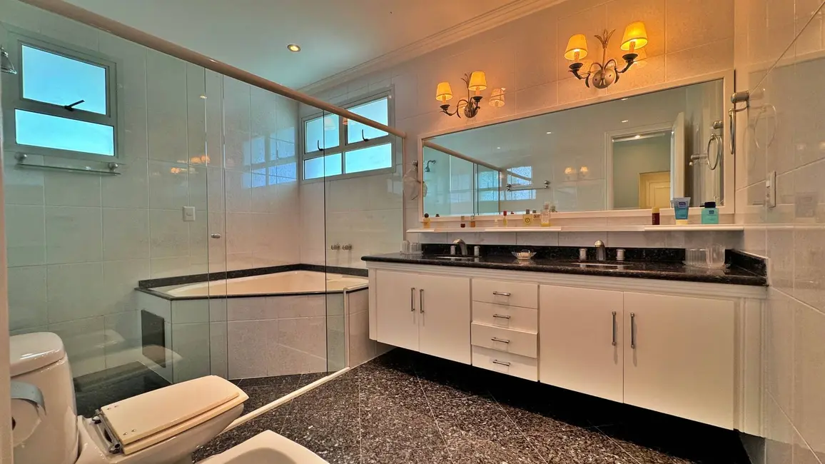 Foto 38 de Apartamento à venda, 351m2 em Riviera de São Lourenço, Bertioga - SP