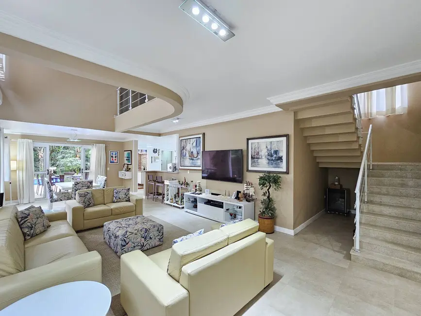 Foto 2 de Casa com 5 quartos à venda, 277m2 em Riviera de São Lourenço, Bertioga - SP