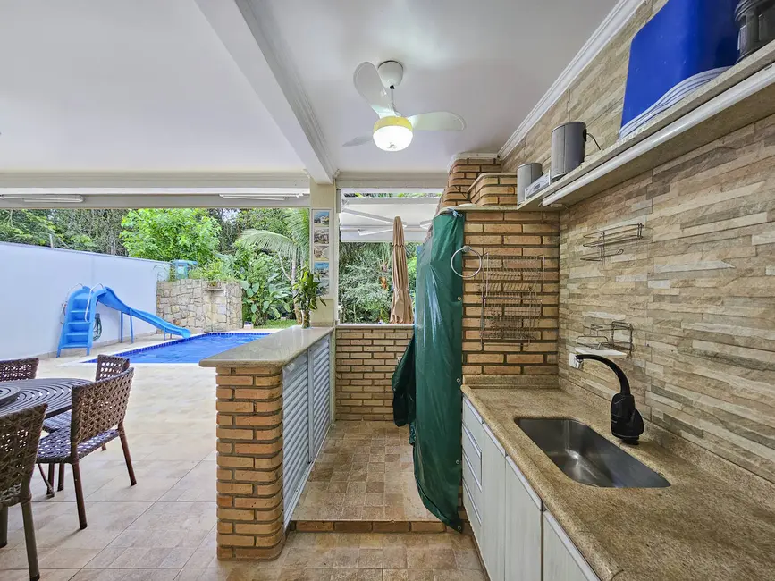 Foto 9 de Casa com 5 quartos à venda, 277m2 em Riviera de São Lourenço, Bertioga - SP