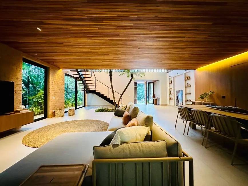 Casa com 5 quartos à venda, 487m2 em Riviera de São Lourenço, Bertioga - SP - imagem 9 Foto 9 de Casa com 5 quartos à venda, 487m2 em Riviera de São Lourenço, Bertioga - SP