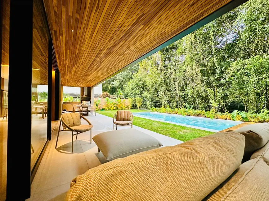 Casa com 5 quartos à venda, 487m2 em Riviera de São Lourenço, Bertioga - SP - imagem 6 Foto 6 de Casa com 5 quartos à venda, 487m2 em Riviera de São Lourenço, Bertioga - SP