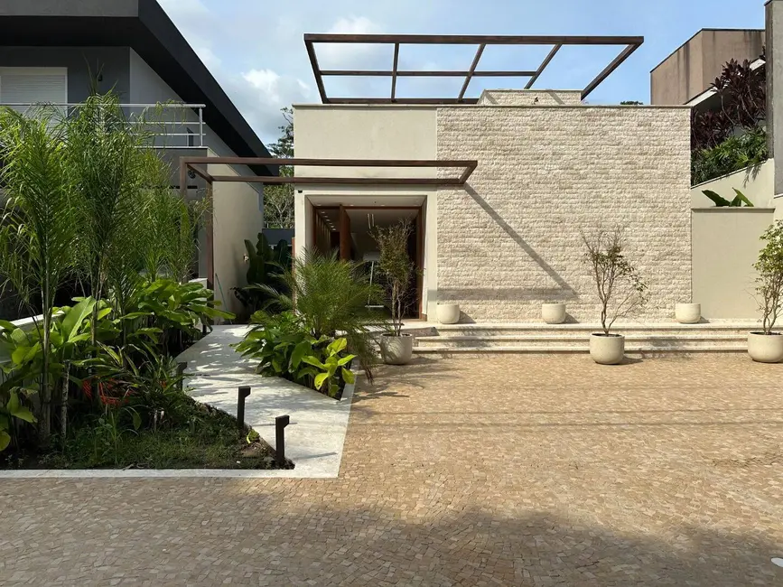 Casa com 4 quartos à venda, 317m2 em Riviera de São Lourenço, Bertioga - SP - imagem 1 Foto 1 de Casa com 4 quartos à venda, 317m2 em Riviera de São Lourenço, Bertioga - SP