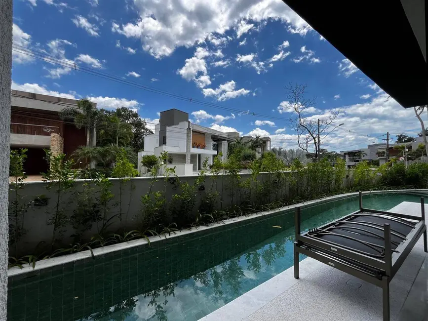 Foto 2 de Casa com 5 quartos à venda, 353m2 em Riviera de São Lourenço, Bertioga - SP