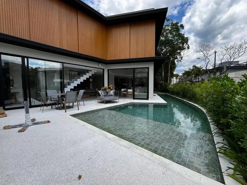 Foto 1 de Casa com 5 quartos à venda, 353m2 em Riviera de São Lourenço, Bertioga - SP