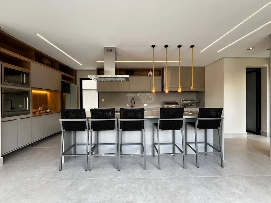 Foto 3 de Casa com 5 quartos à venda, 353m2 em Riviera de São Lourenço, Bertioga - SP