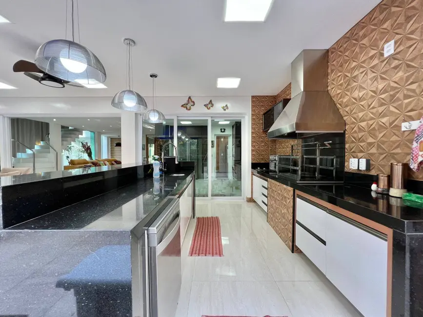 Casa com 5 quartos à venda, 457m2 em Riviera de São Lourenço, Bertioga - SP - imagem 8 Foto 8 de Casa com 5 quartos à venda, 457m2 em Riviera de São Lourenço, Bertioga - SP