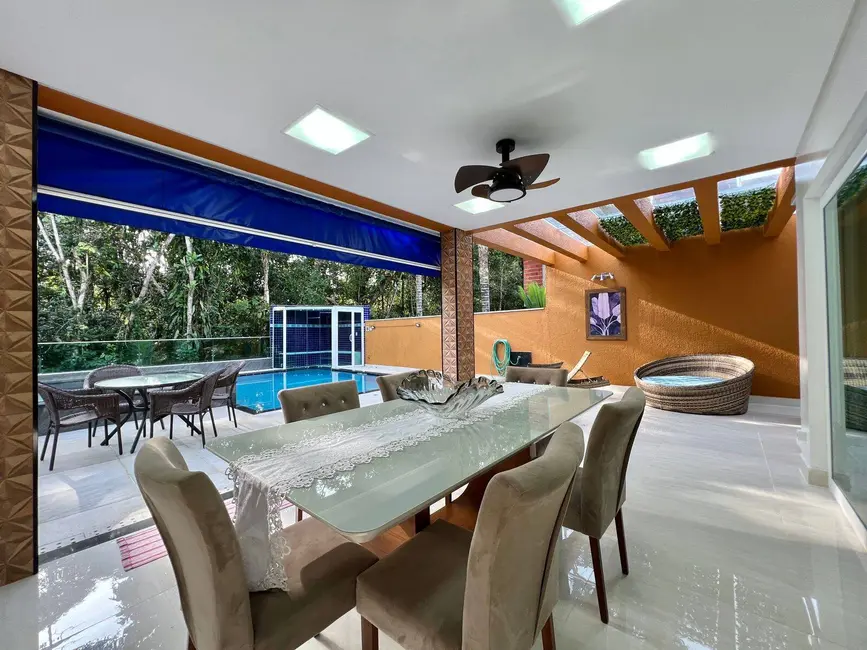 Casa com 5 quartos à venda, 457m2 em Riviera de São Lourenço, Bertioga - SP - imagem 4 Foto 4 de Casa com 5 quartos à venda, 457m2 em Riviera de São Lourenço, Bertioga - SP