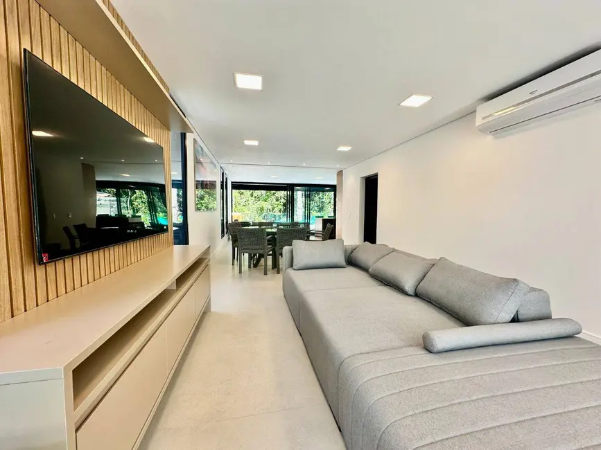 Foto 6 de Casa com 6 quartos à venda, 356m2 em Riviera de São Lourenço, Bertioga - SP