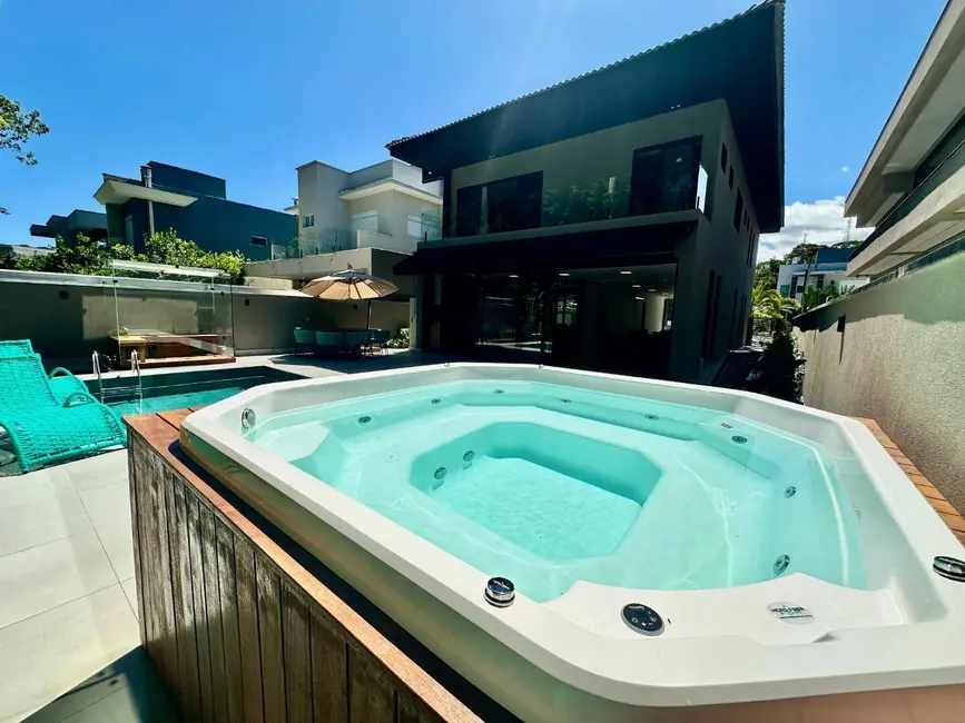 Foto 1 de Casa com 6 quartos à venda, 356m2 em Riviera de São Lourenço, Bertioga - SP