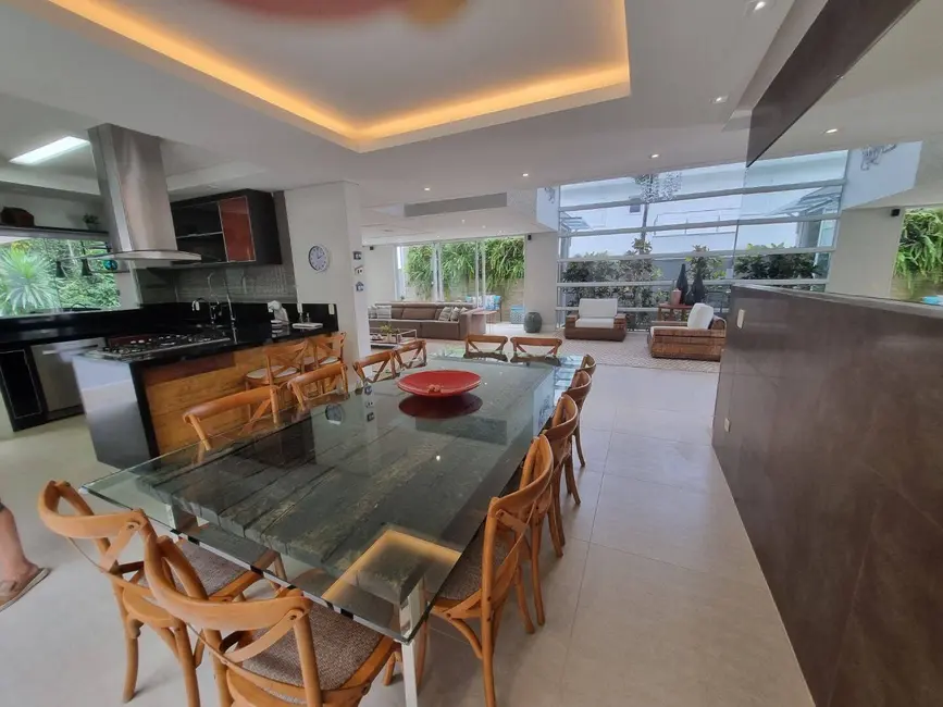 Casa com 5 quartos à venda, 505m2 em Riviera de São Lourenço, Bertioga - SP - imagem 6 Foto 6 de Casa com 5 quartos à venda, 505m2 em Riviera de São Lourenço, Bertioga - SP